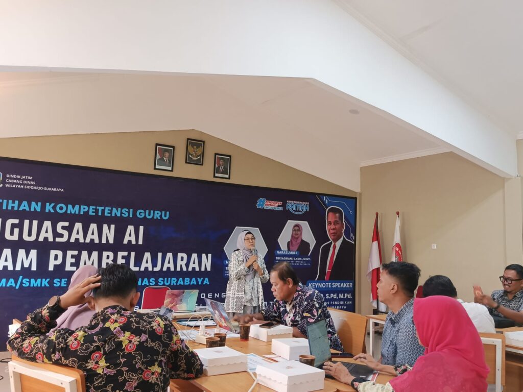 Guru Berdaya dengan AI, Pembelajaran Semakin Kuat: Universitas Dinamika Bekali Guru SMA/SMK Menghadapi Era Kecerdasan Artifisial