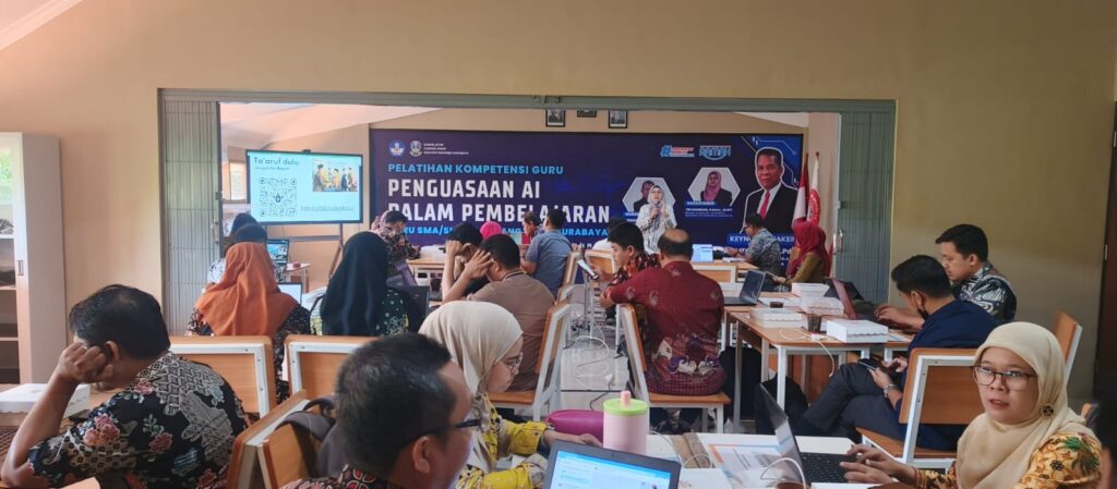 Guru Berdaya dengan AI, Pembelajaran Semakin Kuat: Universitas Dinamika Bekali Guru SMA/SMK Menghadapi Era Kecerdasan Artifisial