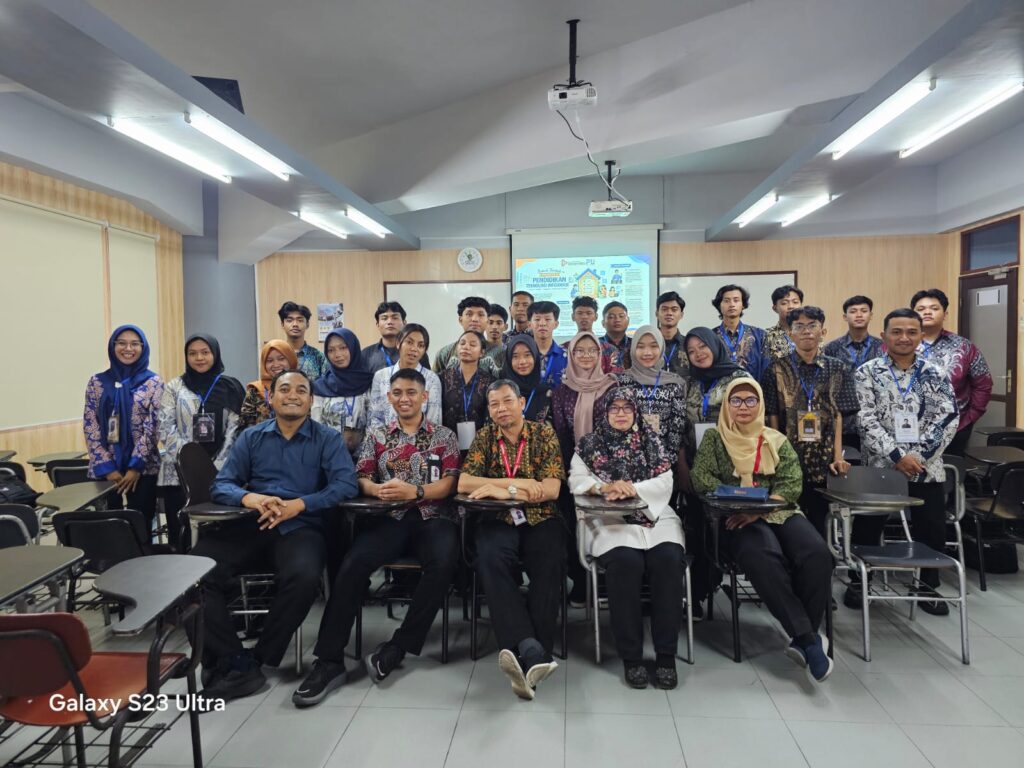 Kabar bahagia datang dari Program Studi S1 Pendidikan Teknologi Informasi (PTI) Universitas Dinamika, di tahun pertama penyelenggaraannya, S1 PTI resmi memperoleh status Terakreditasi Pertama dari Lembaga Akreditasi Mandiri Kependidikan (LAMDIK). Pada saat yang sama, kehadiran mahasiswa baru angkatan 2026 juga menunjukkan respons yang menggembirakan karena jumlah mahasiswa baru telah melampaui target yang ditetapkan pada tahun pertama. Dua kabar baik ini menjadi momentum penting bagi keluarga besar S1 PTI untuk semakin bersemangat membangun prestasi melalui pelaksanaan Tri Dharma Perguruan Tinggi sekaligus menyiapkan langkah menuju Akreditasi Unggul dalam dua tahun mendatang.

